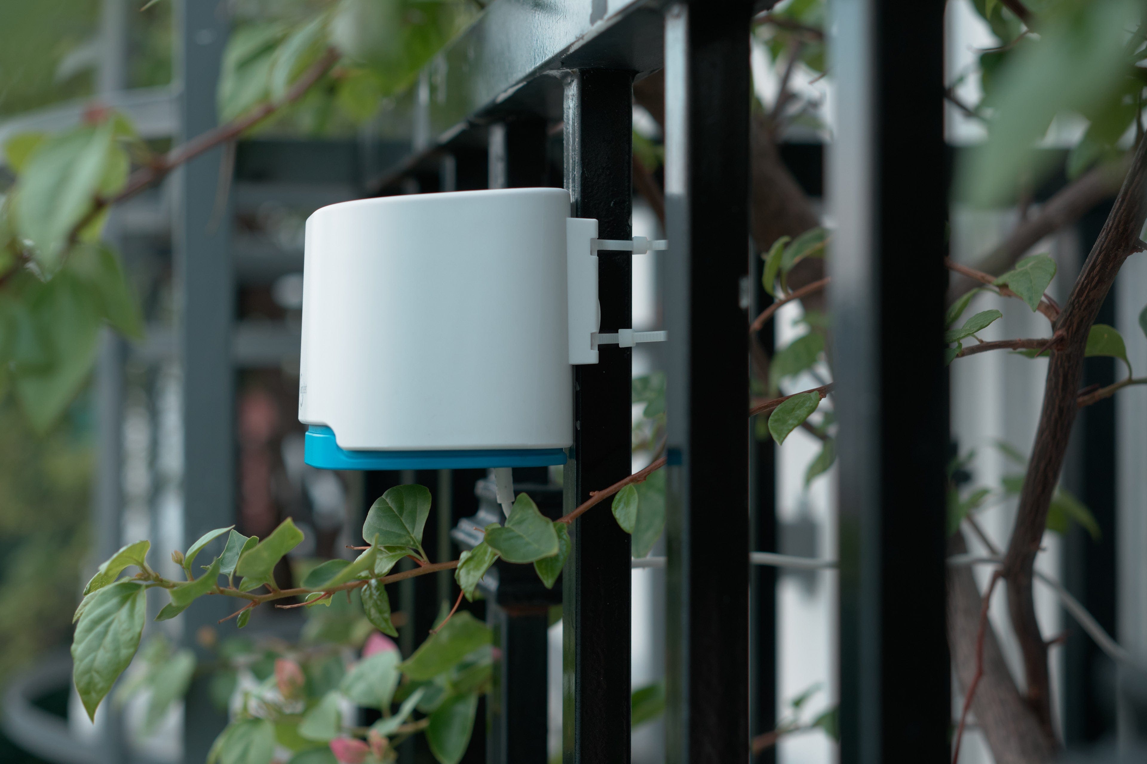 AirGradient STEM AirGradient Open Air - Award Winning Outdoor Air Quality Monitor - O-1PST