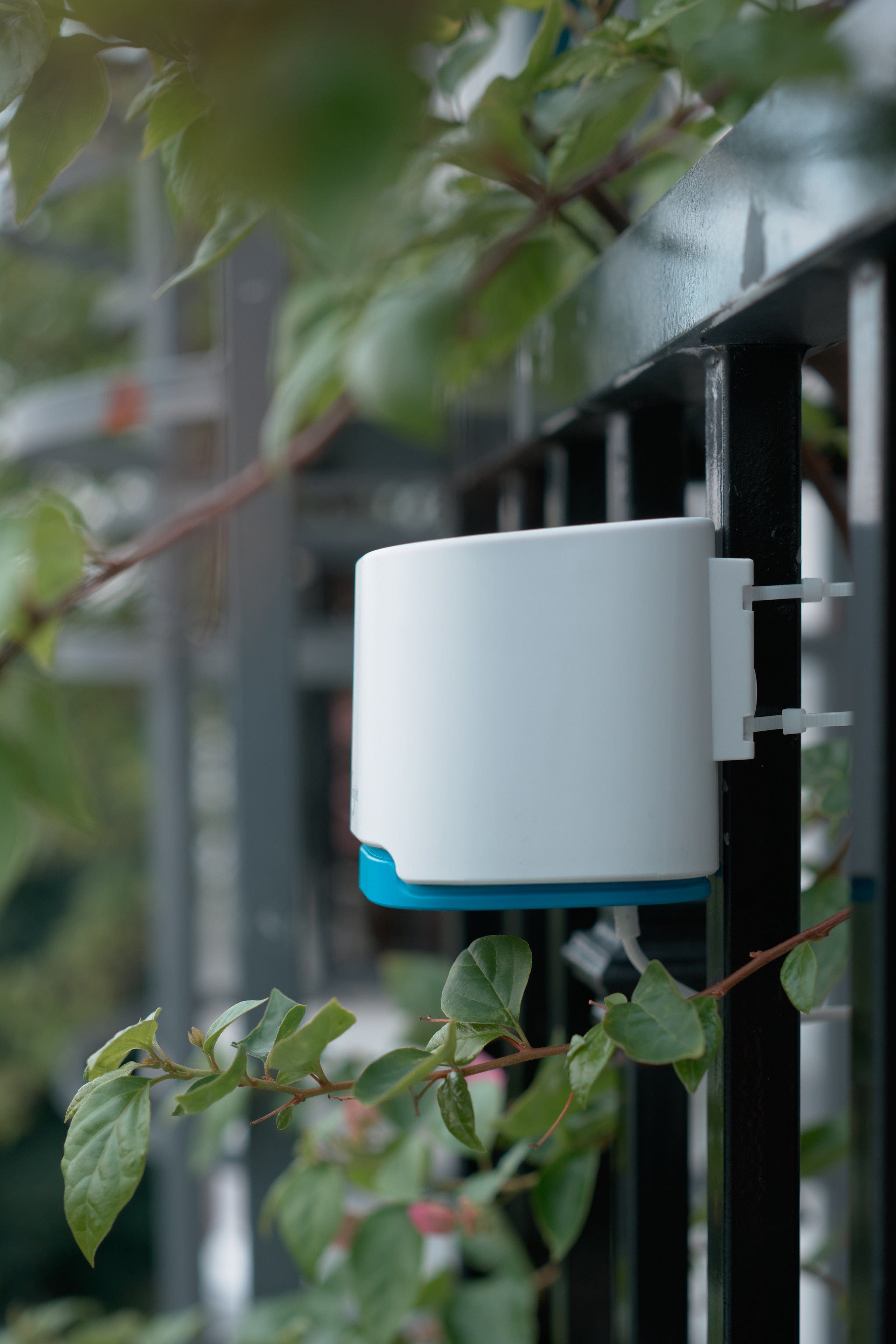 AirGradient STEM AirGradient Open Air - Award Winning Outdoor Air Quality Monitor - O-1PST