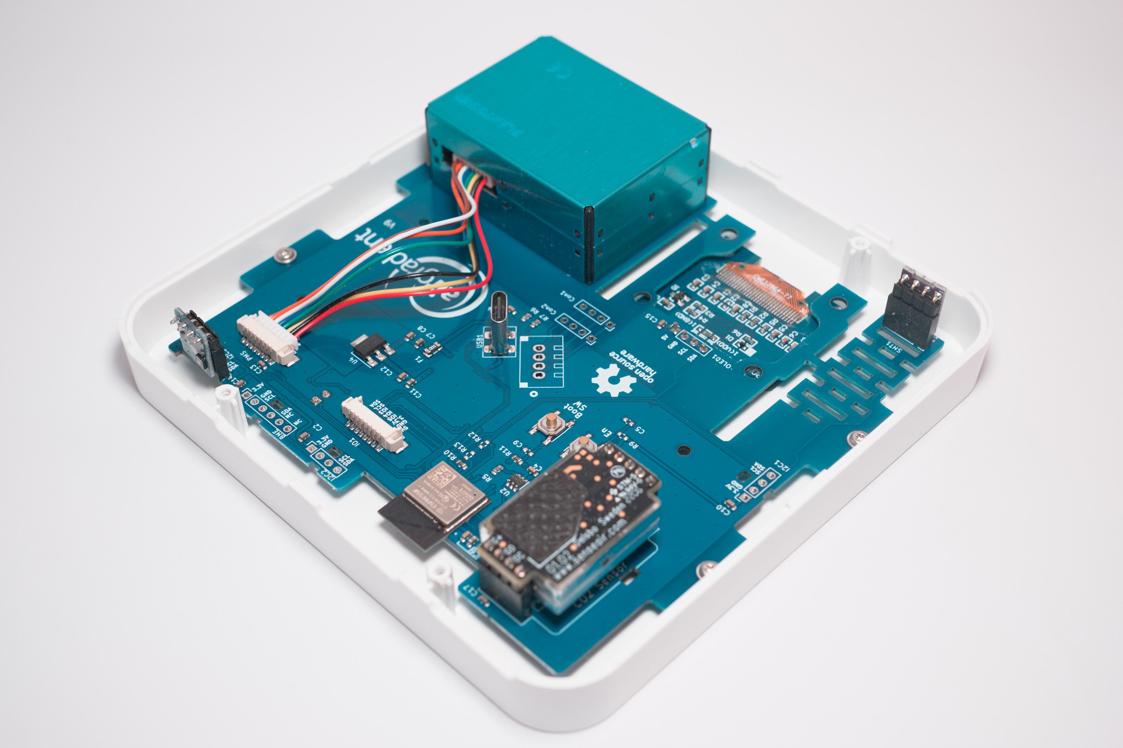 AirGradient STEM AirGradient ONE - Award Winning Indoor Air Quality Monitor - I-9PSL-DE