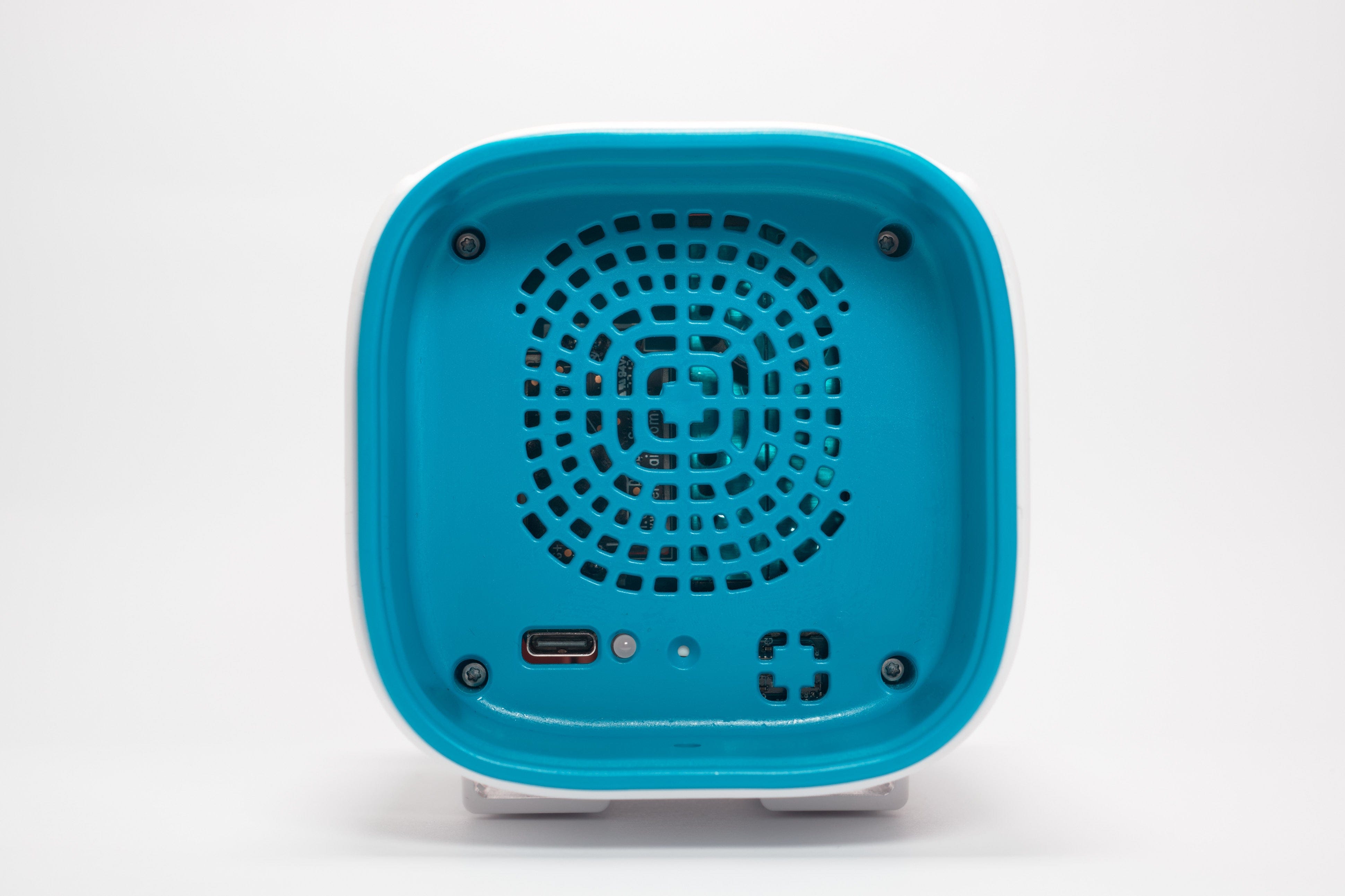 AirGradient STEM AirGradient Open Air - Award Winning Outdoor Air Quality Monitor - O-1PST