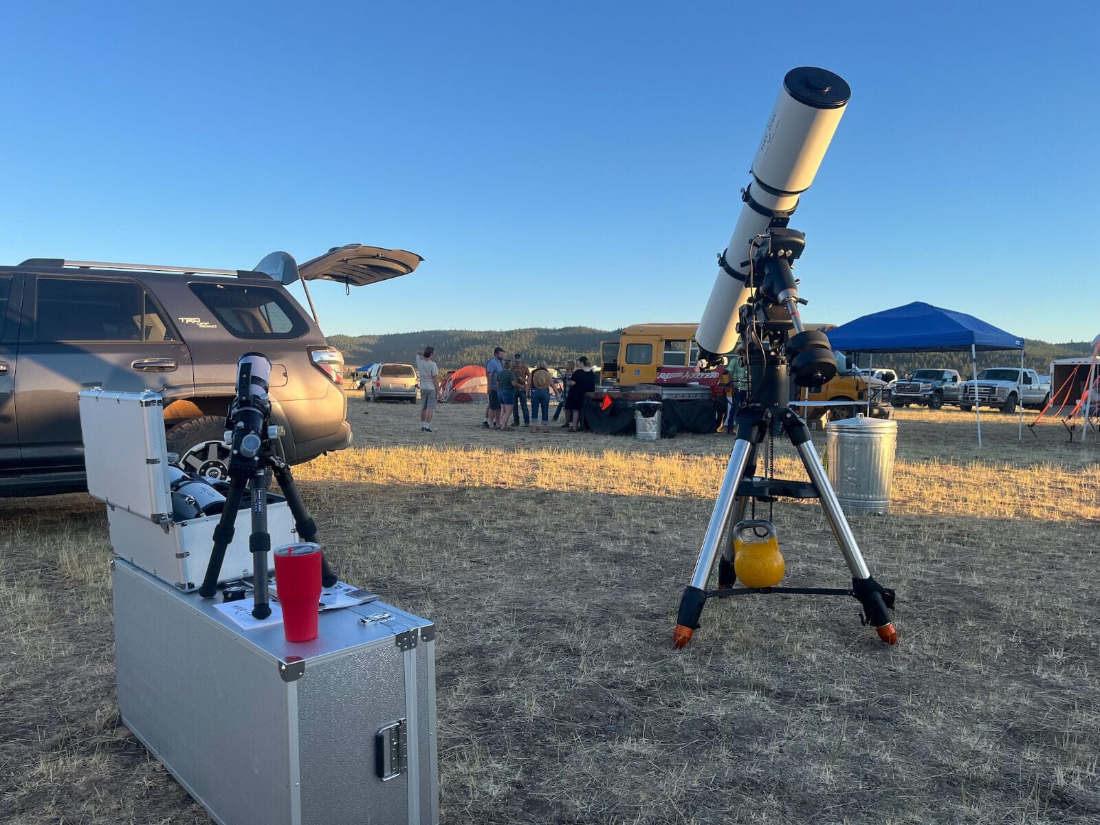 Airy Disk Telescope Airy Disk APO 204mm f/7 Triplet ED FK61 Apochromatic Refractor APO w/ Aluminum Case and 0.8x Flattebener - AP204